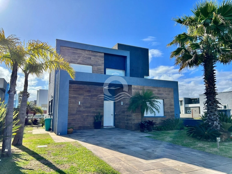 Casa 4 quartos mobiliada venda Condomínio Dubai Capão da Canoa