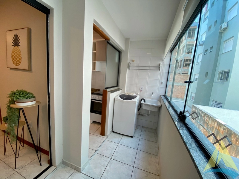 Dois dormitórios lateral, mobiliado e decorado: 8ª foto da galeria de imagens do imóvel