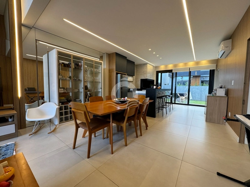 CASA EM CONDOMÍNIO FECHADO: 3ª foto da galeria de imagens do imóvel
