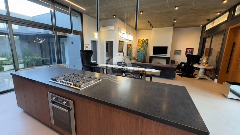 Linda casa no Dubai: 8ª foto da galeria de imagens do imóvel