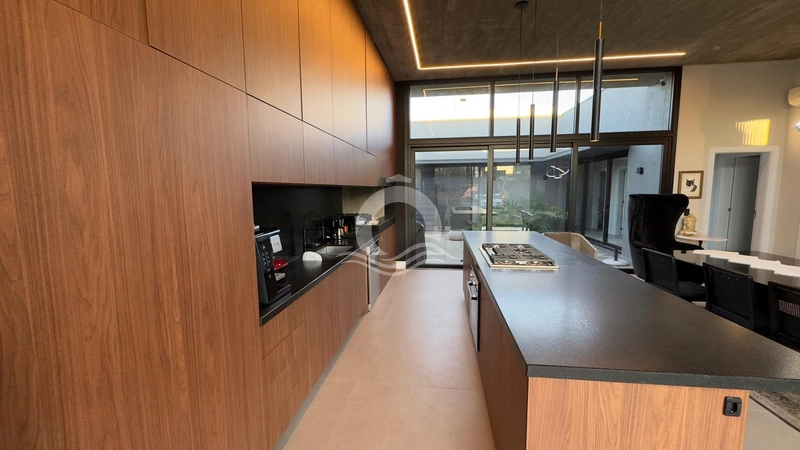 Linda casa no Dubai: 5ª foto da galeria de imagens do imóvel