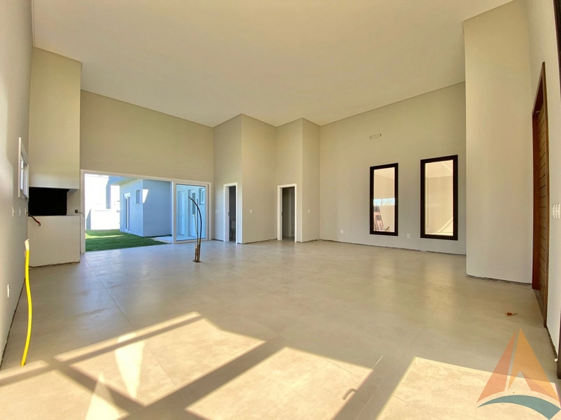 Casa nova frente a área verde: 2ª foto da galeria de imagens do imóvel