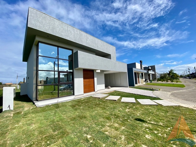 Casa nova frente a área verde: 1ª foto da galeria de imagens do imóvel