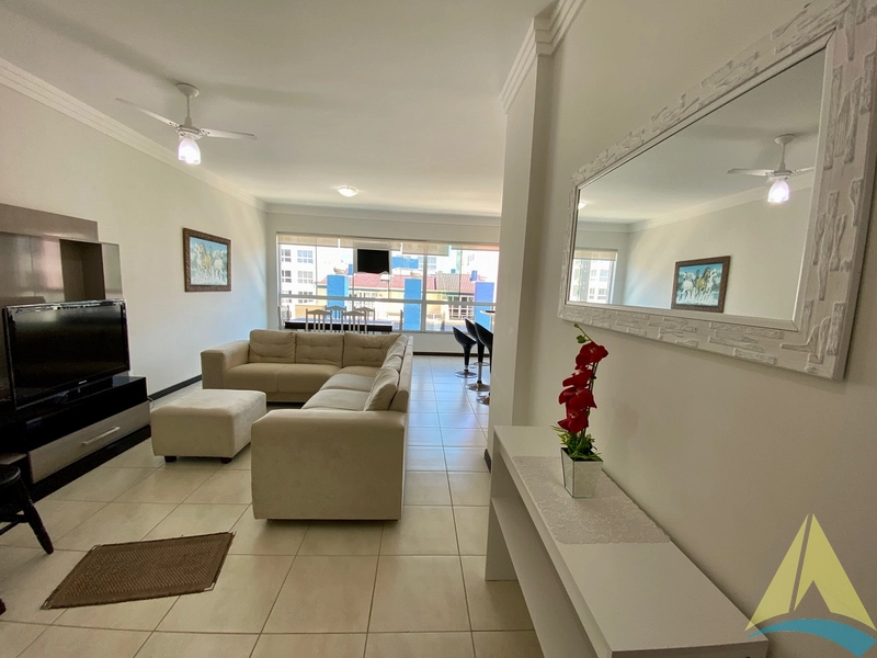 Apartamento de 3 dormitórios frente com suíte