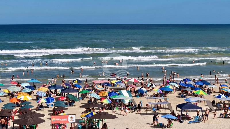 Beira Mar, junto ao quiosque do Vavá em Capão da Canoa: 2ª foto da galeria de imagens do imóvel