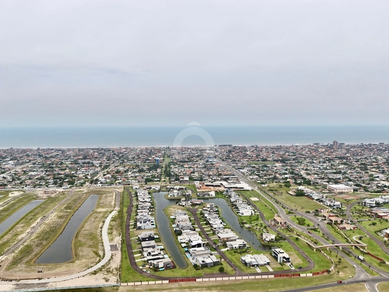 Casa Condomínio com 4 suítes beira Lago: 52ª foto da galeria de imagens do imóvel
