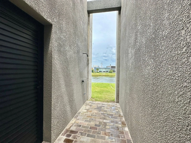 Casa Condomínio com 4 suítes beira Lago: 44ª foto da galeria de imagens do imóvel