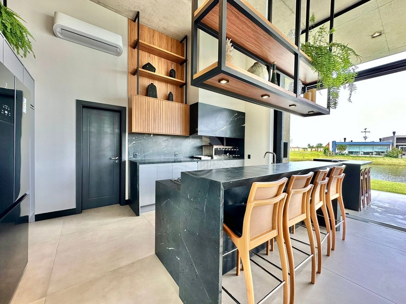 Casa Condomínio com 4 suítes beira Lago: 21ª foto da galeria de imagens do imóvel