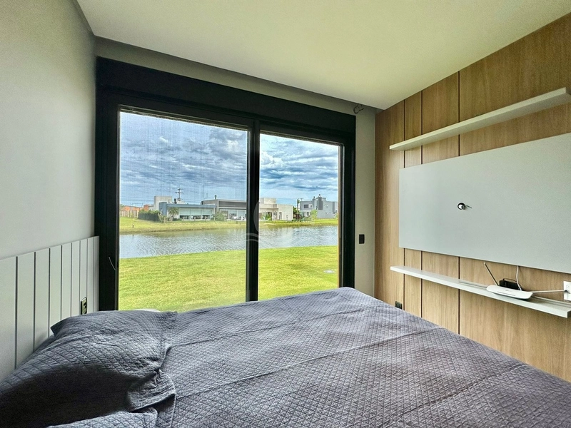 Casa Condomínio com 4 suítes beira Lago: 35ª foto da galeria de imagens do imóvel