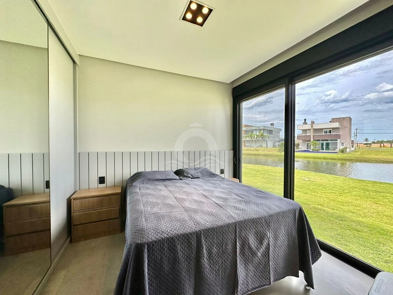 Casa Condomínio com 4 suítes beira Lago: 34ª foto da galeria de imagens do imóvel