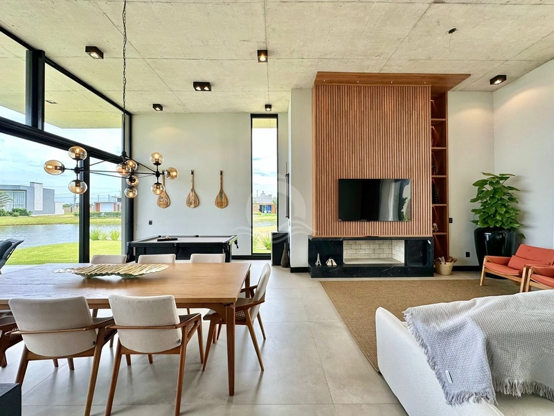 Casa Condomínio com 4 suítes beira Lago: 4ª foto da galeria de imagens do imóvel
