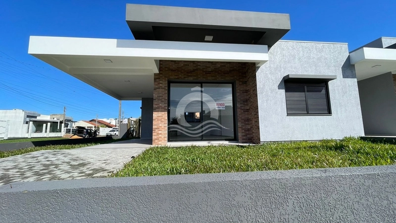 Casa 2 quartos térrea venda junto ao Mar em Capão da Canoa: 1ª foto da galeria de imagens do imóvel