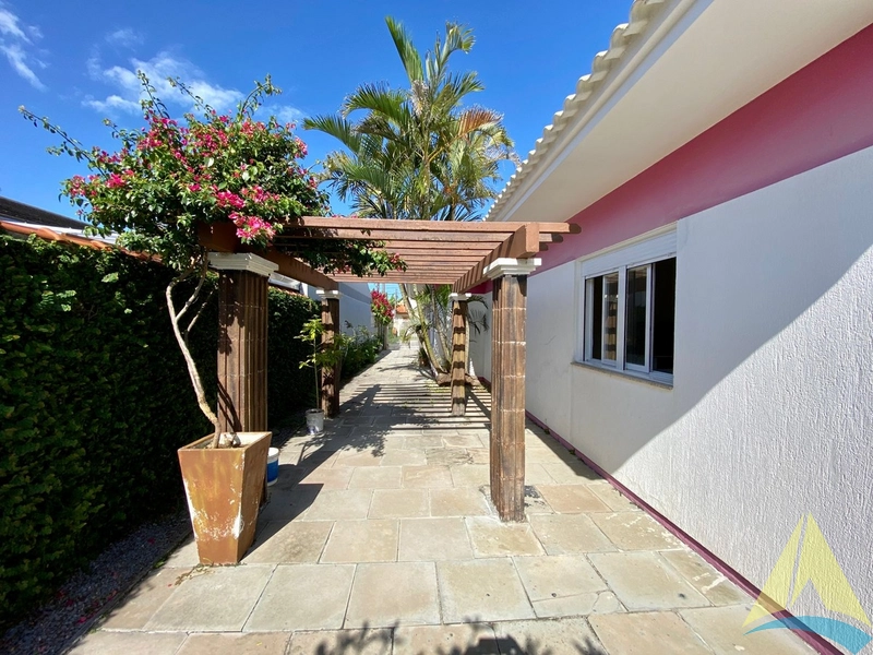 Casa baixa, 3 dormitórios, Suite, com Piscina.: 33ª foto da galeria de imagens do imóvel