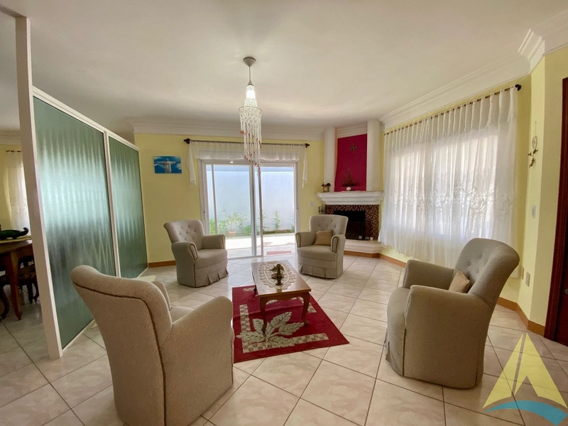 Casa baixa, 3 dormitórios, Suite, com Piscina.: 3ª foto da galeria de imagens do imóvel
