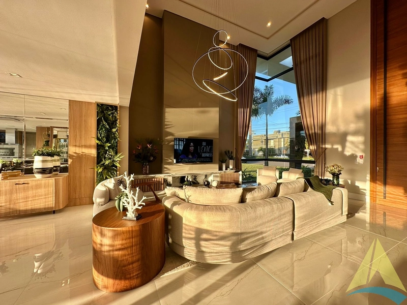 Casa com cinco suítes e piscina: 10ª foto da galeria de imagens do imóvel