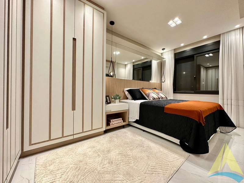 Casa com cinco suítes e piscina: 51ª foto da galeria de imagens do imóvel