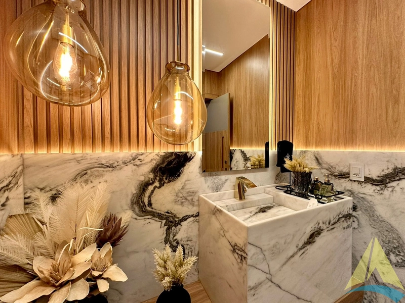 Casa com cinco suítes e piscina: 29ª foto da galeria de imagens do imóvel