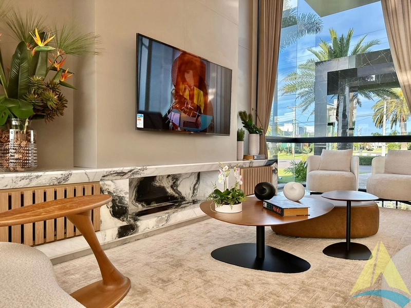 Casa com cinco suítes e piscina: 8ª foto da galeria de imagens do imóvel