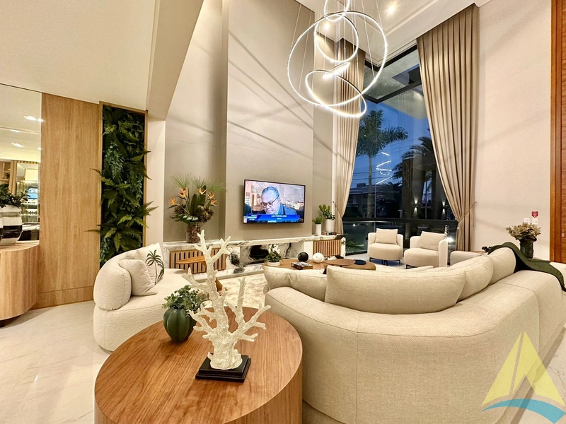 Casa com cinco suítes e piscina: 13ª foto da galeria de imagens do imóvel
