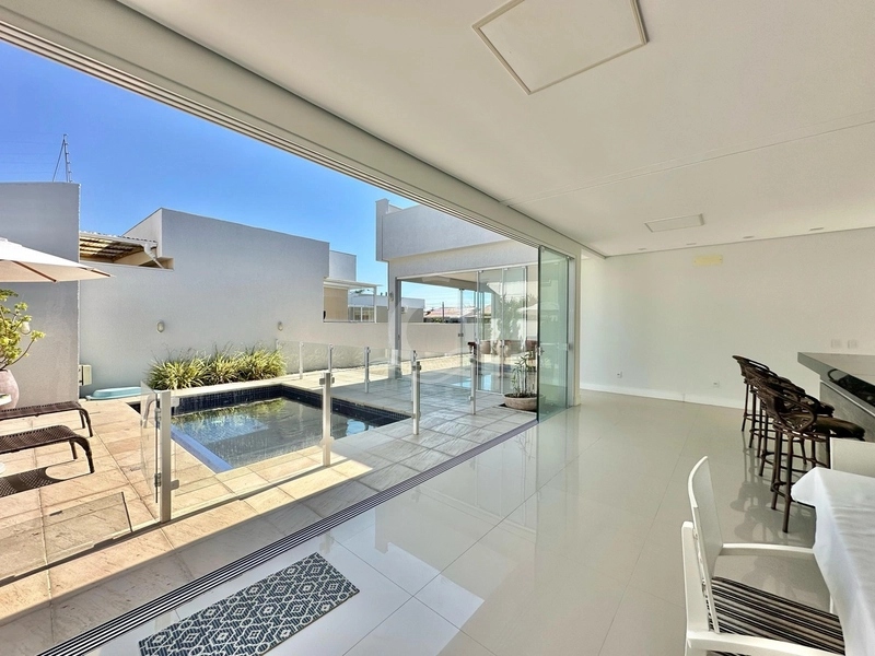 LINDA CASA EM XANGRI-LÁ CENTRO: 21ª foto da galeria de imagens do imóvel