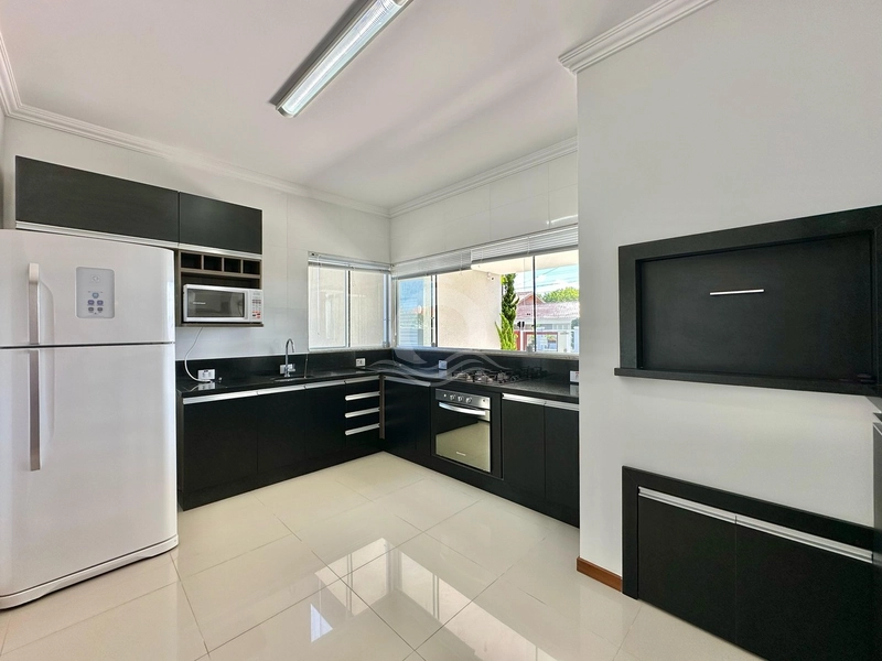 LINDA CASA EM XANGRI-LÁ CENTRO: 11ª foto da galeria de imagens do imóvel