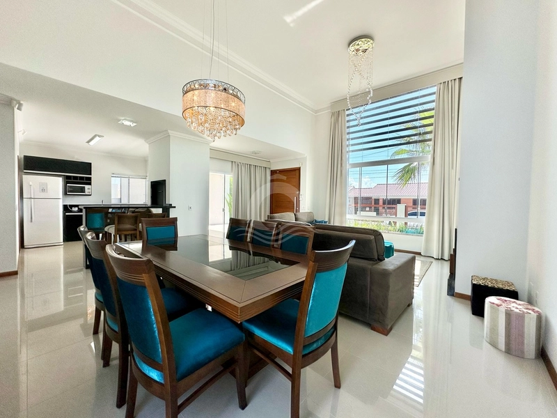 LINDA CASA EM XANGRI-LÁ CENTRO: 8ª foto da galeria de imagens do imóvel
