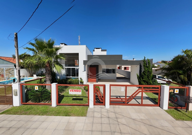 LINDA CASA EM XANGRI-LÁ CENTRO: 1ª foto da galeria de imagens do imóvel