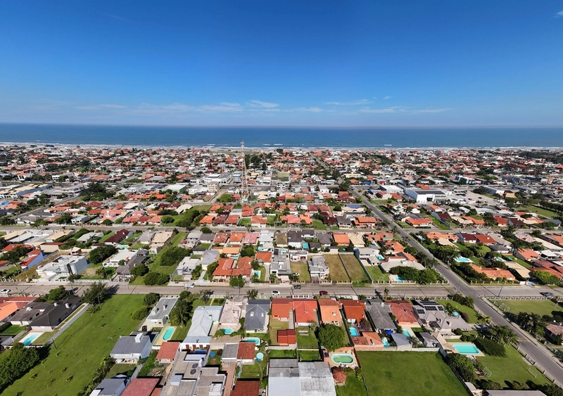 LINDA CASA EM XANGRI-LÁ CENTRO: 2ª foto da galeria de imagens do imóvel