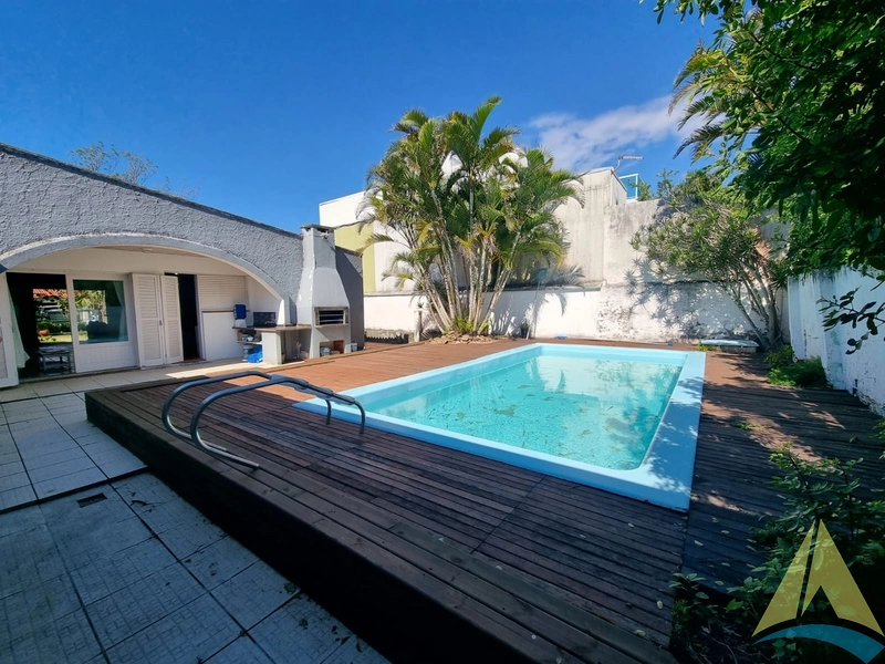 Quatro dormitórios, mobiliada, com piscina!: 1ª foto da galeria de imagens do imóvel