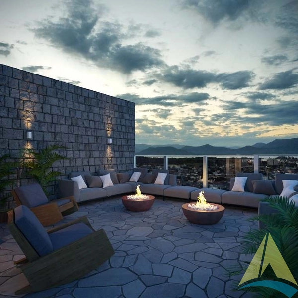 Smart 1333 - Ao lado da Praça Flávio Boianovski