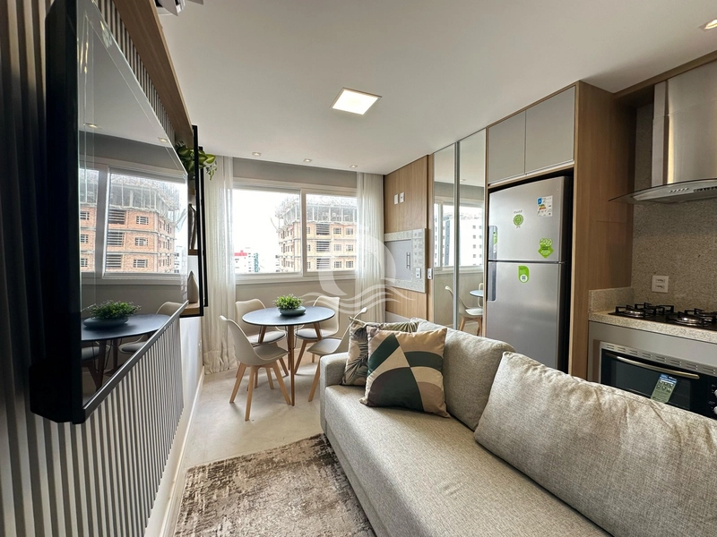 ANDAR ALTO EM PRÉDIO NOVO, MOBILIADO E COM LAZER COMPLETO.