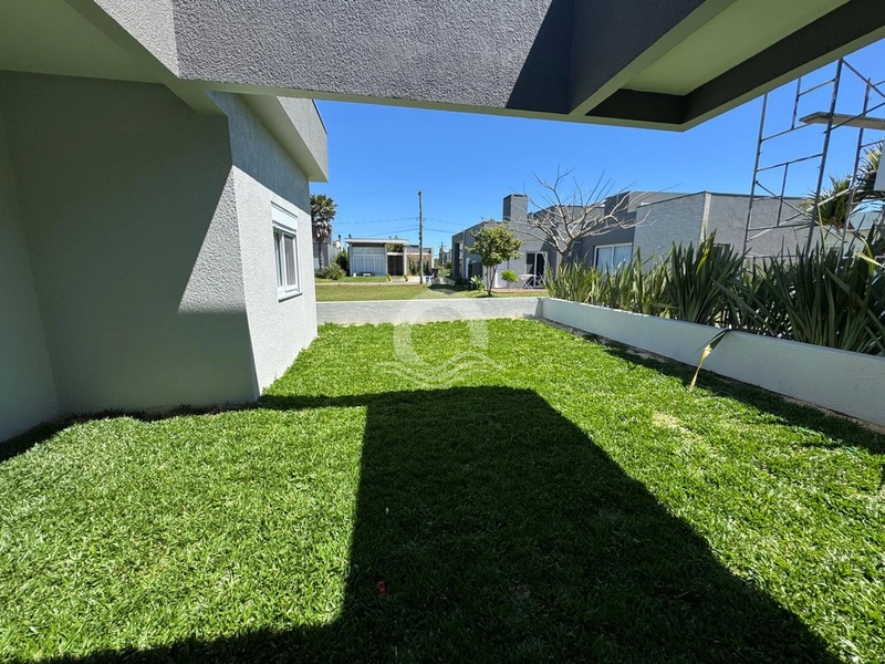 Casa 4 quartos nova pé direito duplo venda Dubai Capão da Canoa: 15ª foto da galeria de imagens do imóvel