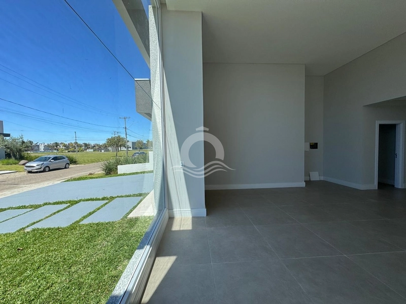 Casa 4 quartos nova pé direito duplo venda Dubai Capão da Canoa: 7ª foto da galeria de imagens do imóvel