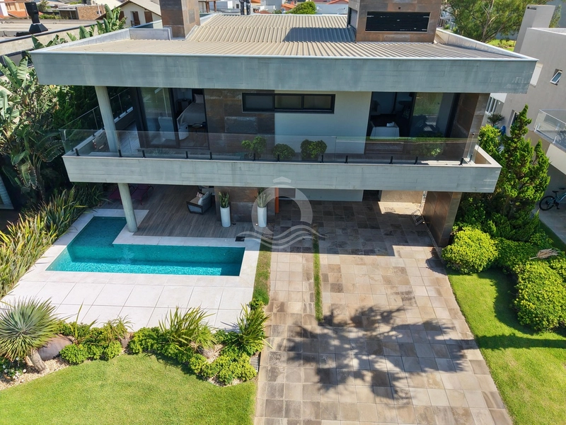 Casa 5 quartos mobiliada e decorada venda Xangri-Lá Xangri-Lá: 3ª foto da galeria de imagens do imóvel