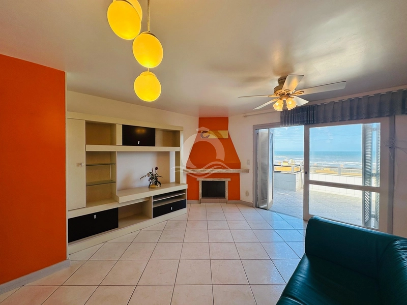 Cobertura Duplex com Terraço e Vista para o Mar e Praça: 3ª foto da galeria de imagens do imóvel