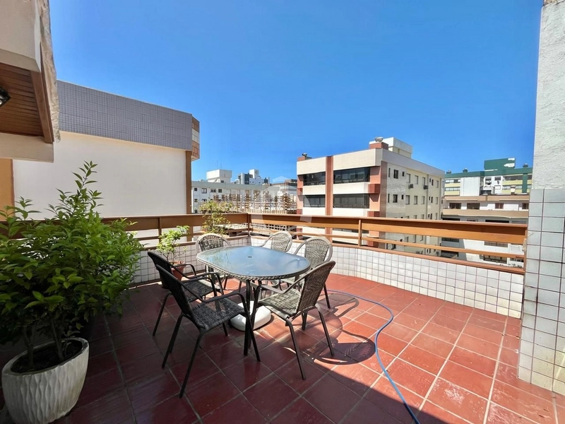 Cobertura duplex próximo ao mar: 25ª foto da galeria de imagens do imóvel