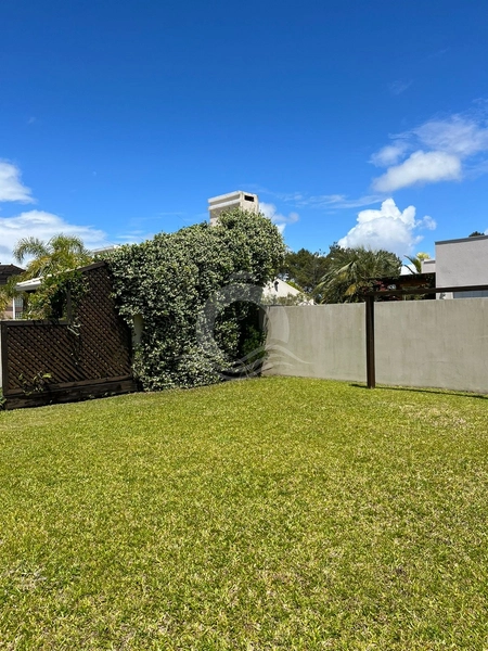 Linda Casa, em Cond. Capão Novo Village..: 20ª foto da galeria de imagens do imóvel