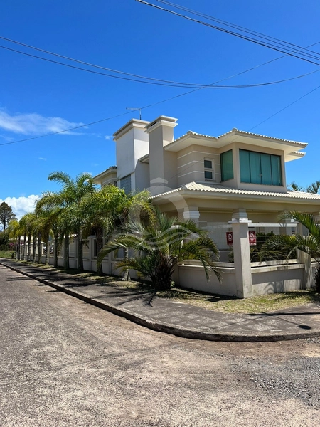 Linda Casa, em Cond. Capão Novo Village..: 74ª foto da galeria de imagens do imóvel