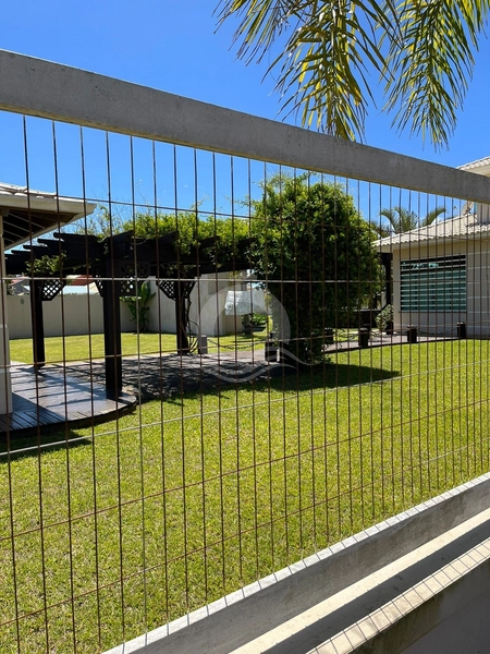 Linda Casa, em Cond. Capão Novo Village..: 46ª foto da galeria de imagens do imóvel