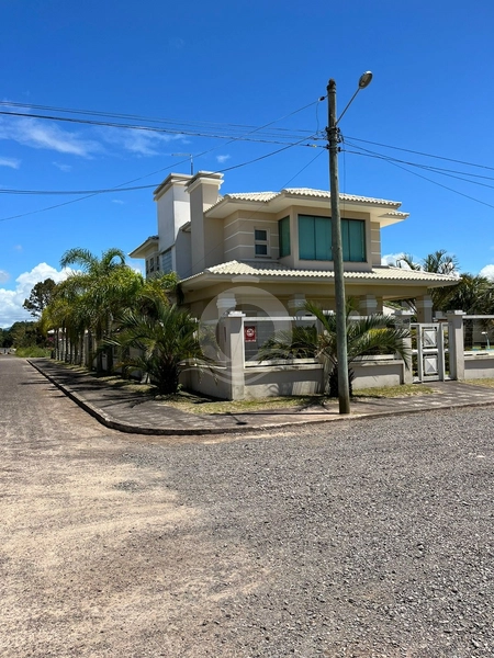 Linda Casa, em Cond. Capão Novo Village..: 11ª foto da galeria de imagens do imóvel