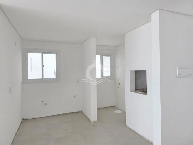 Apartamento 2 Dormitórios uma Quadra do Mar: 3ª foto da galeria de imagens do imóvel