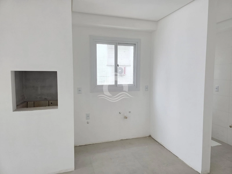 Apartamento 2 Dormitórios uma Quadra do Mar: 4ª foto da galeria de imagens do imóvel