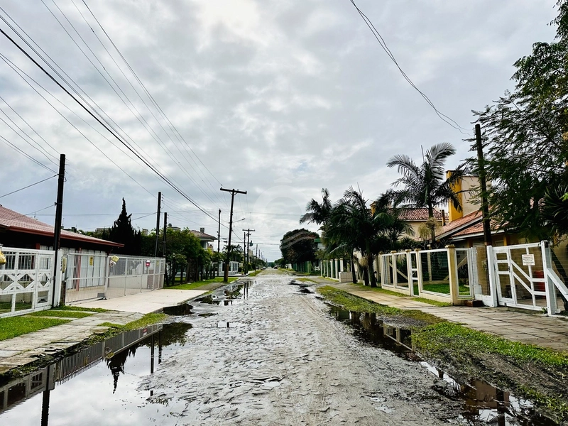 CASA NA MELHOR REGIÃO DE CAPÃO NOVO!: 30ª foto da galeria de imagens do imóvel