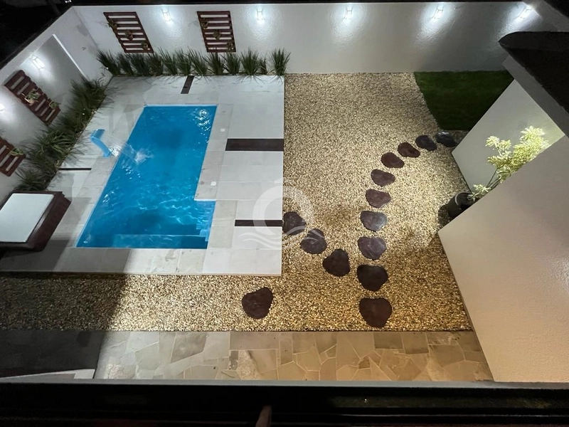 EXCELENTE CASA EM XANGRI-LÁ COM PISCINA: 1ª foto da galeria de imagens do imóvel