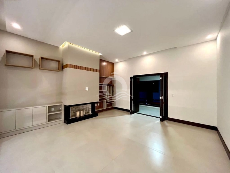 EXCELENTE CASA EM XANGRI-LÁ COM PISCINA: 5ª foto da galeria de imagens do imóvel