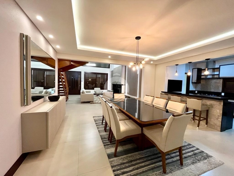 EXCELENTE CASA EM XANGRI-LÁ COM PISCINA: 2ª foto da galeria de imagens do imóvel