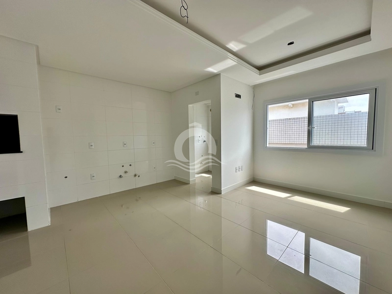 Novo, com sol da manhã