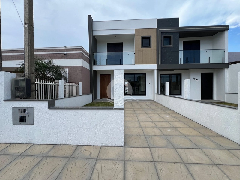 LINDOS SOBRADOS A VENDA NA AVENIDA: 1ª foto da galeria de imagens do imóvel