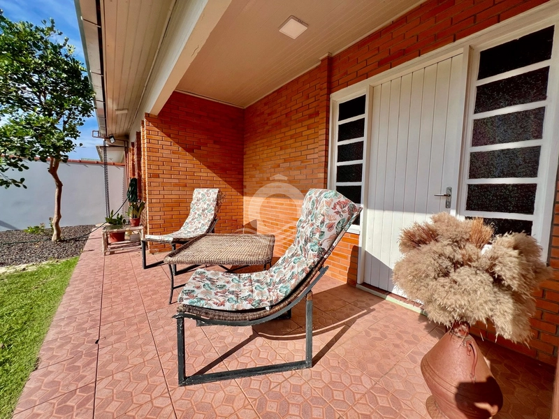 Casa com Piscina a uma quadra do Mar: 67ª foto da galeria de imagens do imóvel