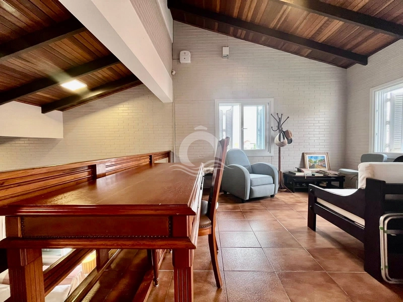 Casa com Piscina a uma quadra do Mar: 33ª foto da galeria de imagens do imóvel